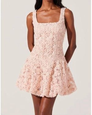 Astr Fable 3D Floral Mini Dress - Pink