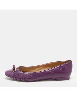 Ferragamo Quilted Patent And Leather Bow Ballet Flats - Purple
