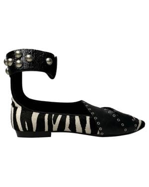 Isabel Marant Zebra Print Linzy Eyelet Pointed Toe Flats - Black