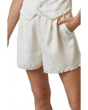 Lalavon Effortless Chic Frayed Hem Linen Shorts - White