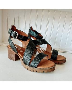 Very G Stephanie Tooled Block Heel - Black