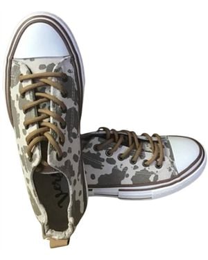 Very G Driana 3 Casual Sneaker - Metallic