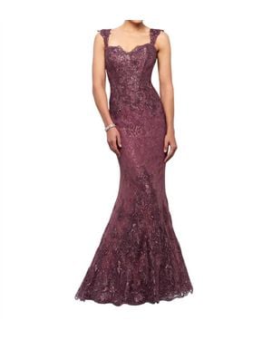 Ivonne D Embroidered Sleeveless Gown