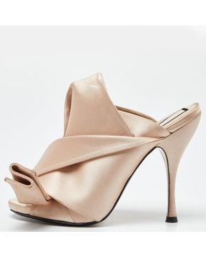 N°21 N°21 Pleated Satin Ronny Mules - Natural