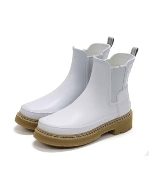 HUNTER Refined Stitch Detail Slim Fit Chelsea Boots - White