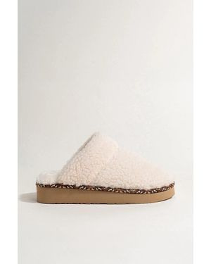 Minnetonka Cerise Slippers - Natural