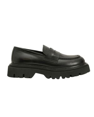 Closed Round Toe Low Chunky Heel Loafer - Black