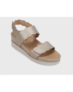 Vaneli Ulani Sandal - Metallic