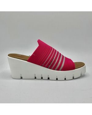 Bernie Mev Venti Iris Sandals - Red
