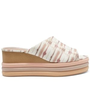 Vince Camuto Pendrea Wedge Sandal - White