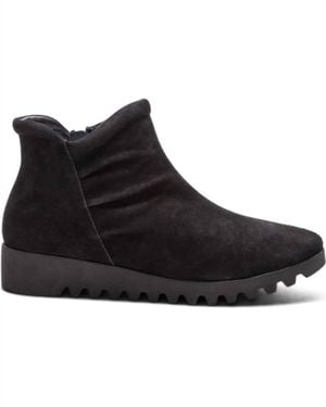 Aetrex Zoey 2 Slip-On Boots - Black