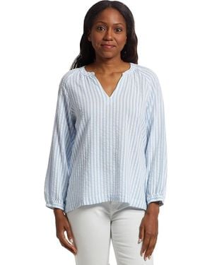 L.L. Bean L. L.Bean Seacoast Seersucker Top Striped Split Neck Buu967 - Blue