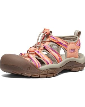 Keen Newport H2 Closed Toe Water Sandals - Black