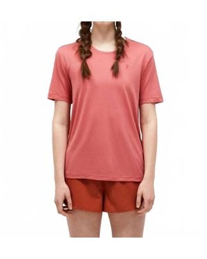 Peak Performance Delta Short Sleeve Tee - Red