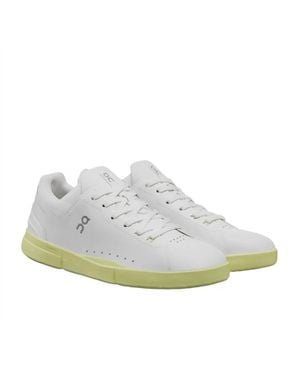 On Shoes Roger Advantage Sneaker - White