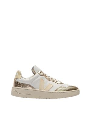 Veja Low-Top Sneaker With Metallic Accents And Signature Logo - White