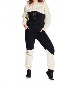 Circular Path Wave Sweatshirt - Black