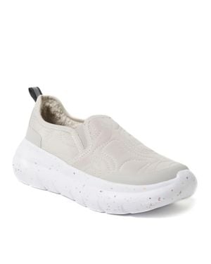 Dearfoams Crimson Regrind Lightweight Slip-On With Energy Return Technology - White