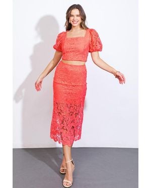TRUEDAMES Unforgettable Icon Woven Lace Top And Skirt Set - Red