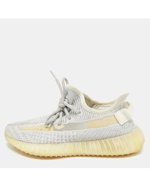 Yeezy Knit Fabric Boost 350 V2 Static Reflective Sneakers Size 38 2/3 - White