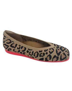 Ros Hommerson Niki Flat - Brown
