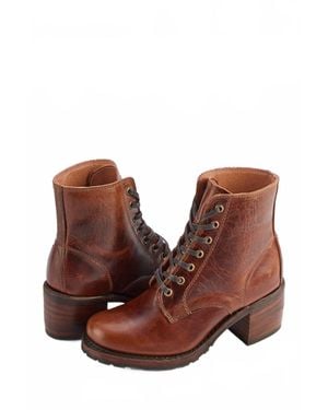 Frye Sabrina 6G Lace Up Boot - Brown