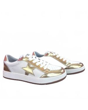 Belle Cher Star Sneaker - White