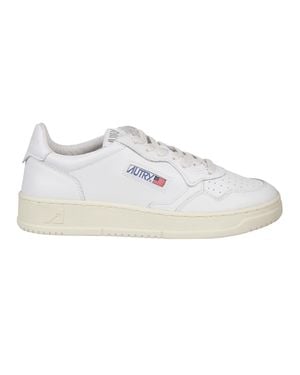 Autry Medalist Low Cow Leather Low-Top Sneakers - White