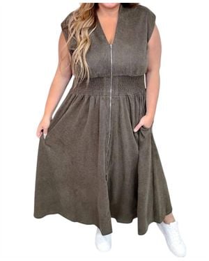 She + Sky Short Sleeve Smocked Waist Front Zip Midi Dress - Brown