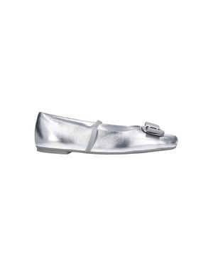 Ferragamo Rounded Toe Metallic Flat Shoes - White