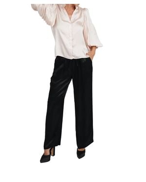 Love Token Lizzie Pleated Sleeve Blouse - Black