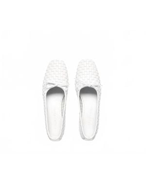 Frēda Salvador Jada Squaretoe Ballet Flat - White