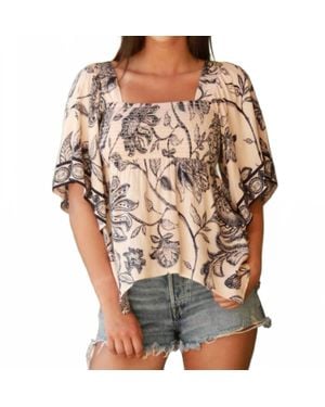 Angie Laurel Flutter Sleeves Top - Brown