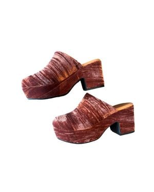 Chocolat Blu Ginette Velvet Upper Clog - Red