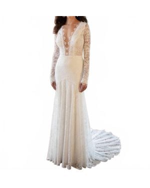 All Who Wander Nash Gown - White