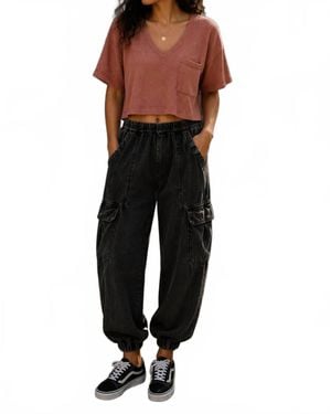 SurelyMine Harper Waffle Knit V-Neck Pocket Top - Black