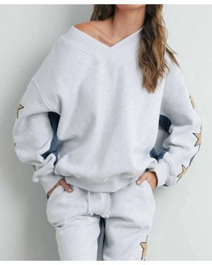 Buttermelon Long Sleeve Round Neck Sweatshirt With Star Detail - Gray