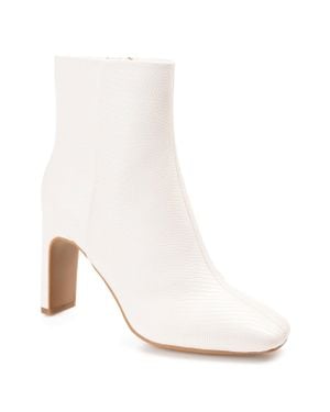 Journee Collection Collection Tru Comfort Foam Sarla Bootie - White