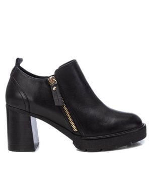 Xti Carmela Leather Collection Fashion Pumps By - Black