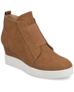 Journee Collection Collection Clara Sneaker Wedge - White