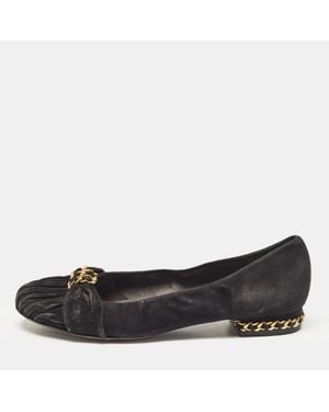 Stuart Weitzman Suede Chain Embellished Ballet Flats - Black