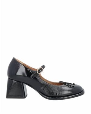Emanuélle Vee Square Heel Leather Pumps - Black