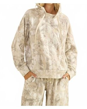 Veveret Long Sleeves Pockets Hoodie - Natural