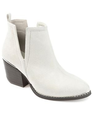 Journee Collection Issla Bootie - White