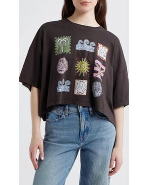 Daydreamer Seaside Doodle Grid Cropped Oversized Tee - Black