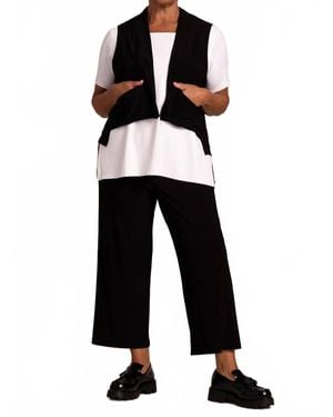 Sympli Cropped Core Vest - Black