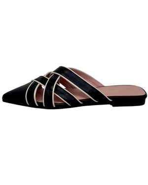 Pretty Ballerinas Yvette Sandals - Black