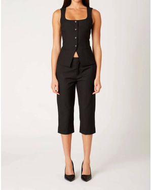 Nia Cruz Capri - Black