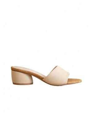 Oasis Society Paloma Low Heeled Sandal - Natural