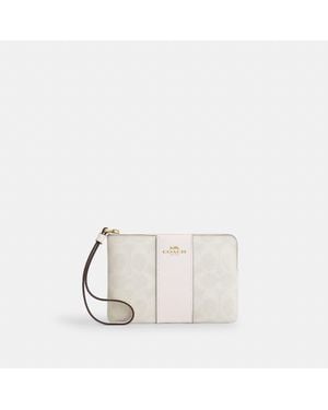 COACH Corner Zip Wristlet - Pink